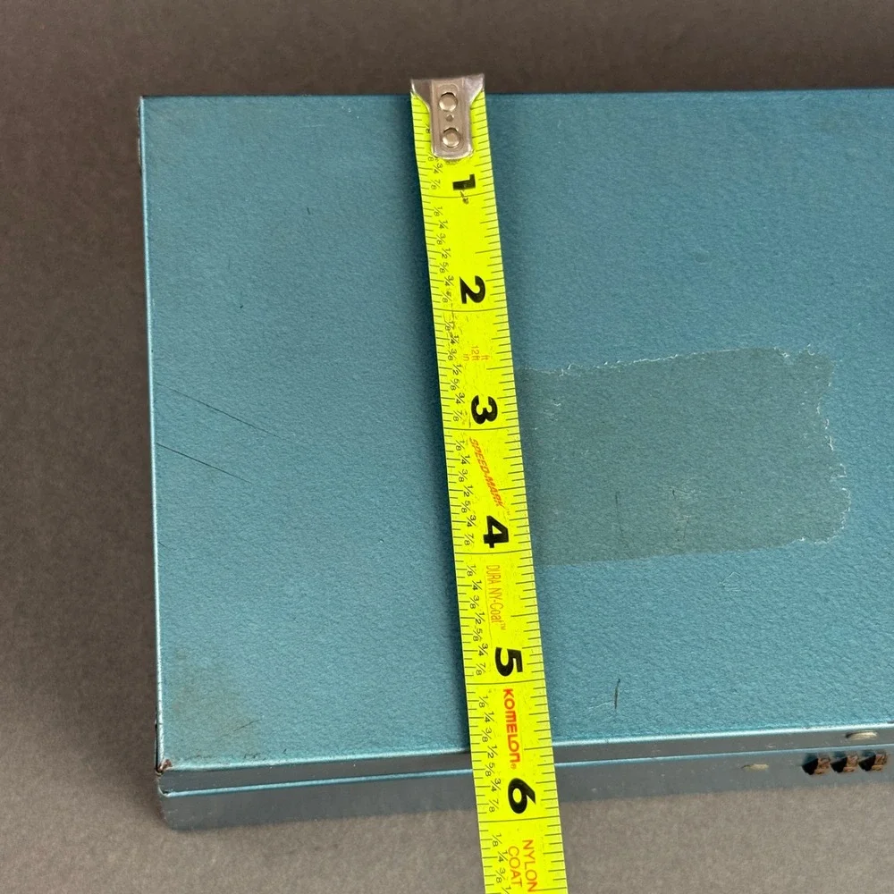 Unbranded vintage metal